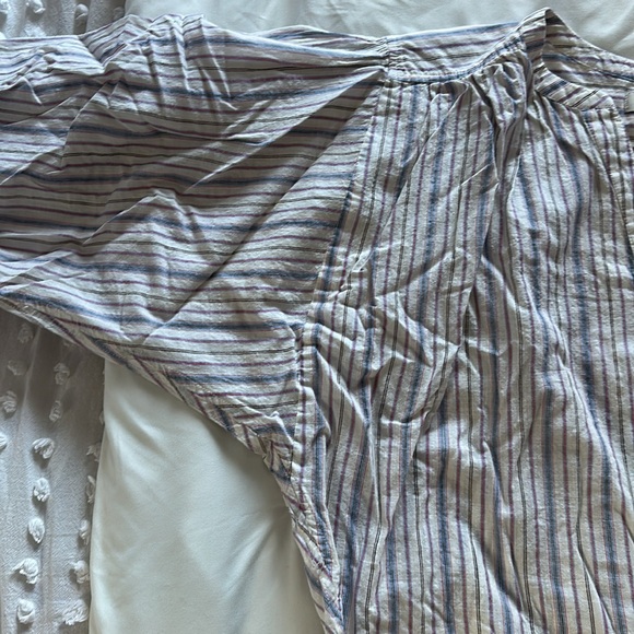 Loft Button-Up Blouse - Picture 3 of 3